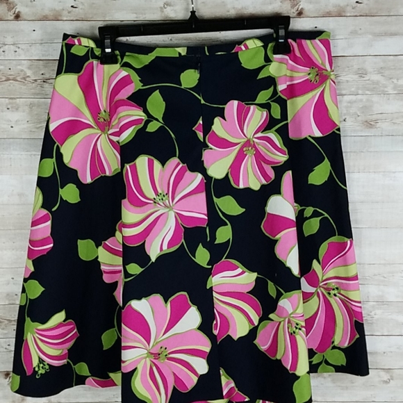 NINE & CO., Black,pink, and green, Sz 14 - Picture 4 of 5